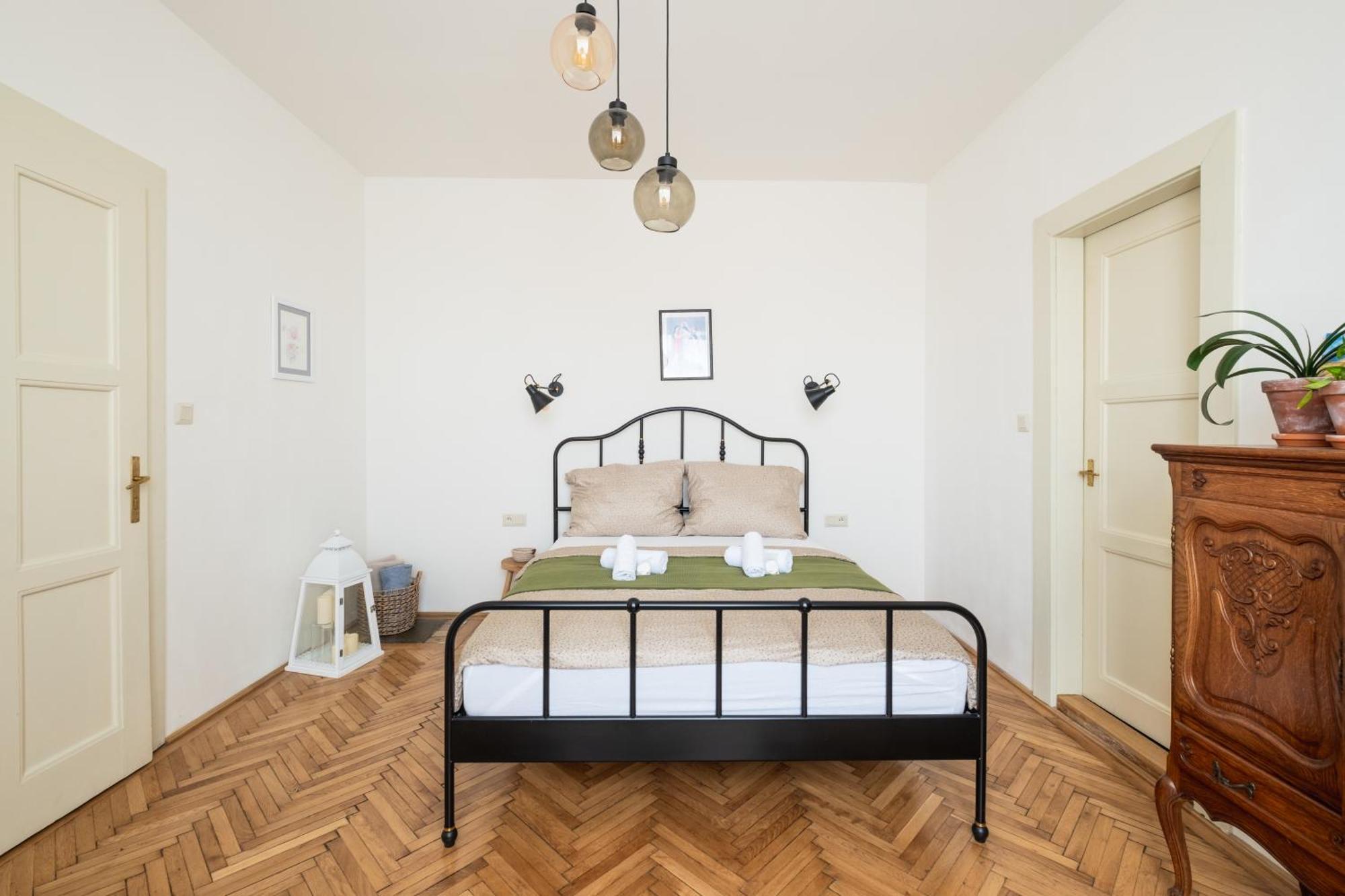Romantic Apartment In The City Centre Banská Štiavnica 外观 照片