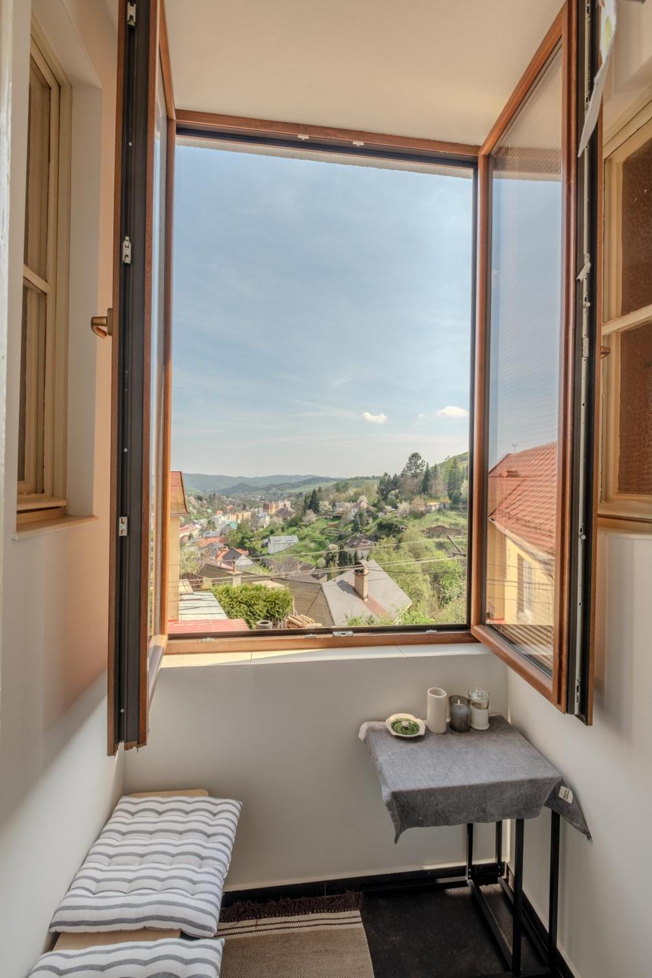 Romantic Apartment In The City Centre Banská Štiavnica 外观 照片